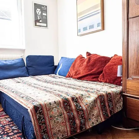 15th Arrondissement Chic Urban Retreat 公寓 *